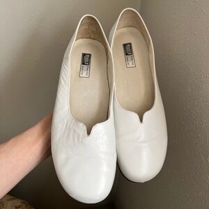 Vintage White Ballet Flats Size 10.5 Women's Church Good‎ Girl Minimalist Chic